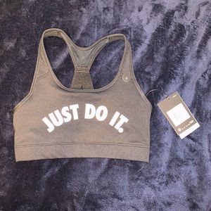 NWT NIKE Sports Bra